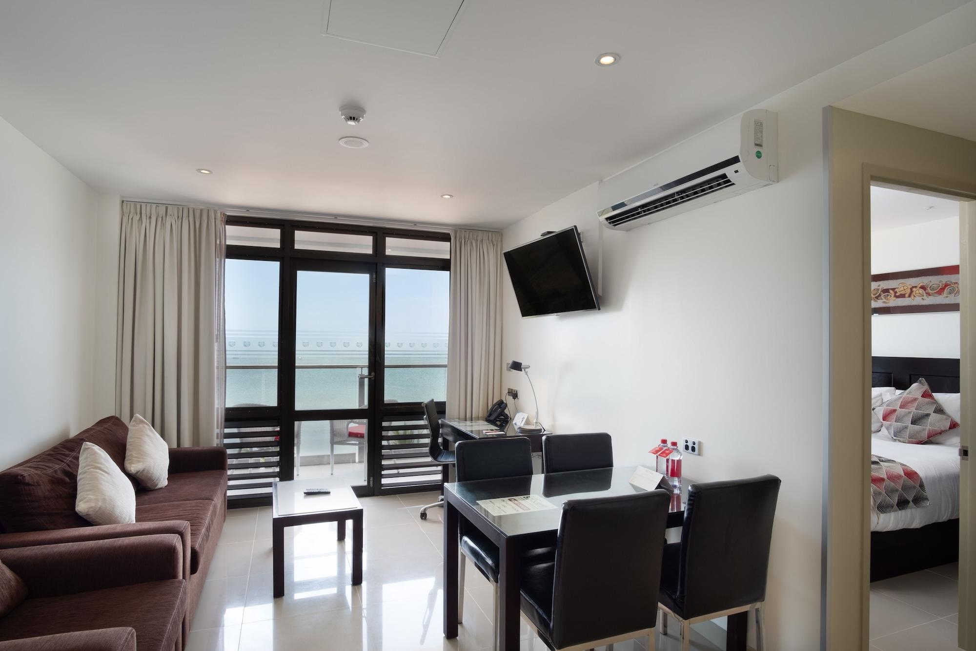 Ramada Suites By Wyndham Wailoaloa Beach Fiji Nadi Exterior foto