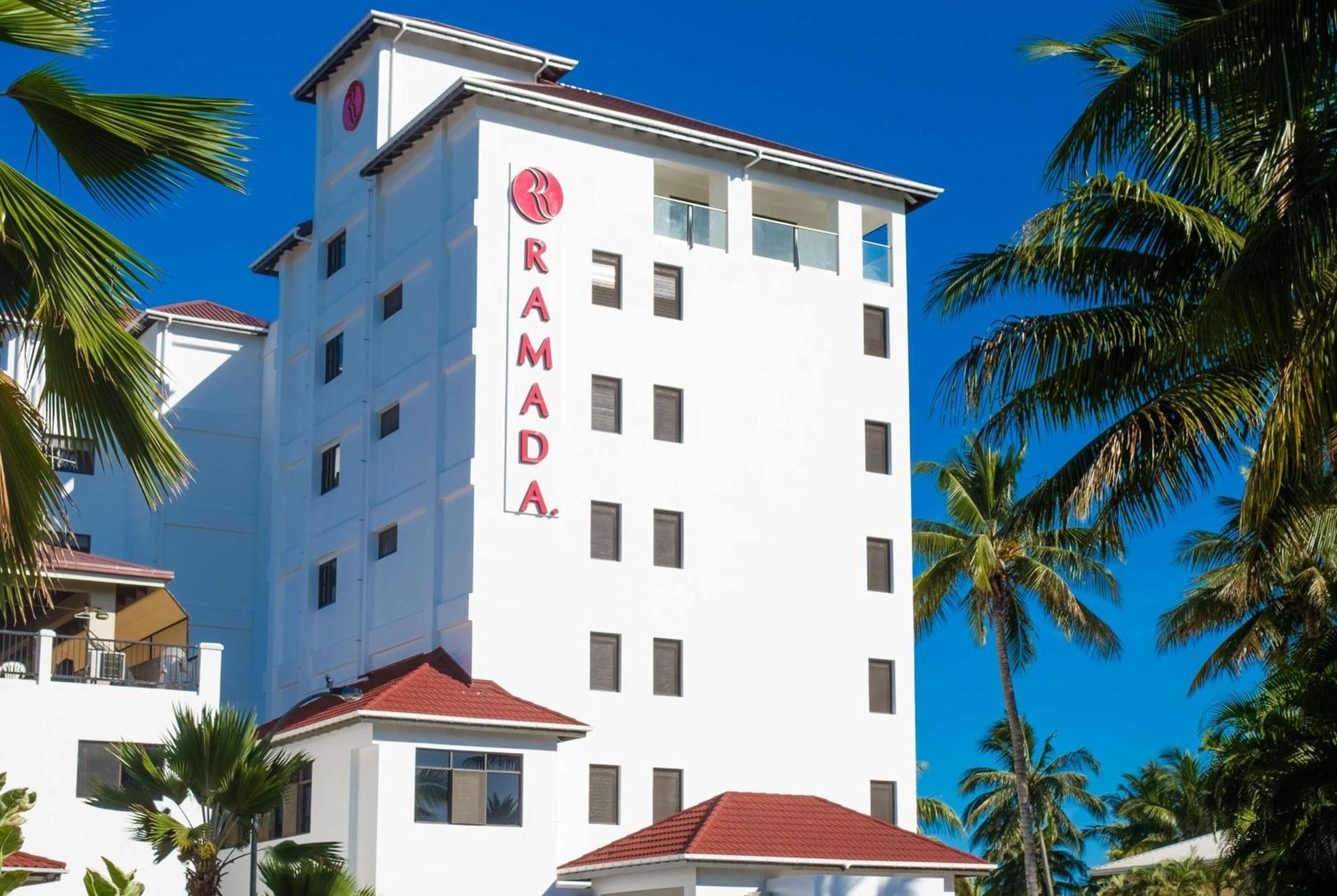 Ramada Suites By Wyndham Wailoaloa Beach Fiji Nadi Exterior foto
